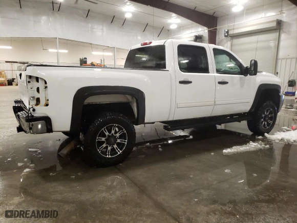 2011 Chevrolet Silverado 2500HD LT with VIN 1GC1KXCG6BF105478, listed as a Copart auction lot 48263274 with 152,482 mi miles and Non Repairable. Bid and sale history available at carsss.com. Image 3.