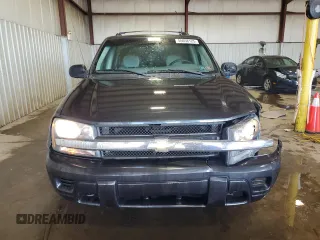 2005 Chevrolet TrailBlazer LT with VIN 1GNDT13S952178469, listed as a Copart auction lot 55058125 with 141,295 mi miles and Salvage Title. Bid and sale history available at DreamBid. Image 5.