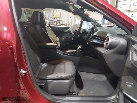 2025 Chevrolet Trax 2RS with VIN KL77LJEP6SC089699, listed as a IAAI auction lot 41533921 with 3,353 mi miles. Bid and sale history available at carsss.com. Image 5.