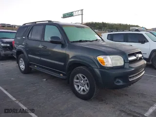 2006 Toyota Sequoia SR5 with VIN 5TDZT34A66S268737, listed as a IAAI auction lot 41748370 with 135,796 mi miles. Bid and sale history available at carsss.com. Image 1.