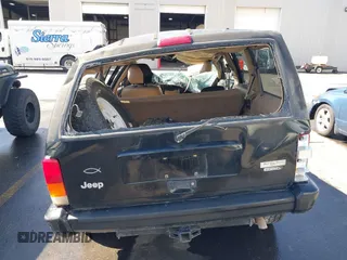 2000 Jeep Cherokee Classic with VIN 1J4FF58S5YL134745, listed as a IAAI auction lot 40352984 with 1 mi miles. Bid and sale history available at carsss.com. Image 13.