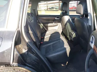 2005 Porsche Cayenne S with VIN WP1AB29P05LA63999, listed as a IAAI auction lot 41479500 with 157,957 mi miles. Bid and sale history available at carsss.com. Image 8.
