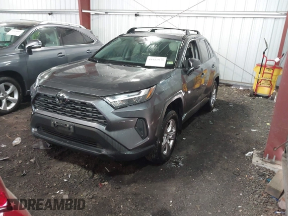 2023 Toyota RAV4 XLE with VIN 2T3P1RFV4PC340763, listed as a IAAI auction lot 41921939 with 41,406 mi miles. Bid and sale history available at carsss.com. Image 2.