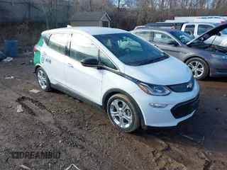 2021 Chevrolet Bolt EV LT z VIN 1G1FY6S06M4110013, wystawiony jako IAAI lot #41617523 z przebiegiem 27 325 mil mil oraz . Historia ofert i sprzedaży dostępna na DreamBid. Obrazek 1.