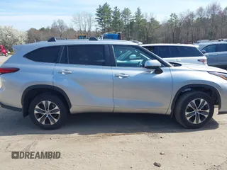 2023 Toyota Highlander L z VIN 5TDKDRBH6PS044676, wystawiony jako IAAI lot #42094125 z przebiegiem 102 903 mil mil oraz . Historia ofert i sprzedaży dostępna na DreamBid. Obrazek 14.