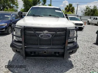 2017 Ford F-250 Lariat with VIN 1FT7W2BT4HEE27096, listed as a Copart auction lot 63132235 with 185,512 mi miles and Clean title. Bid and sale history available at DreamBid. Image 5.