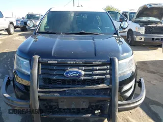 2017 Ford Police Interceptor Utility с VIN 1FM5K8ARXHGC34771, выставлен на аукционе IAAI как лот 42629582 с пробегом Не указан миль и . История ставок и продаж доступна на DreamBid. Изображение 11.