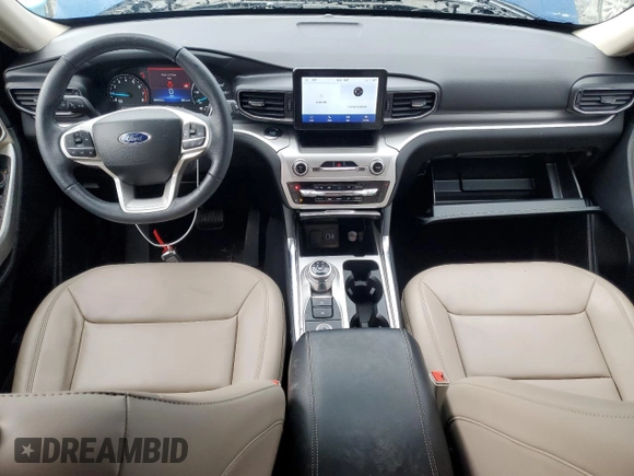 2022 Ford Explorer XLT z VIN 1FMSK8DH9NGC11807, wystawiony jako Copart lot #46702475 z przebiegiem 36 447 mil mil oraz Szkoda całkowita • Salvage title. Historia ofert i sprzedaży dostępna na DreamBid. Obrazek 8.