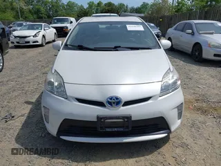 2015 Toyota Prius Four with VIN JTDKN3DU0F0403221, listed as a IAAI auction lot 42148385 with 163,391 mi miles. Bid and sale history available at carsss.com. Image 6.