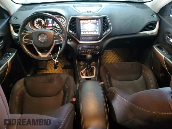 2017 Jeep Cherokee Latitude with VIN 1C4PJMCB1HD237911, listed as a Copart auction lot 50725465 with 159,155 mi miles and Salvage Title. Bid and sale history available at DreamBid. Image 8.