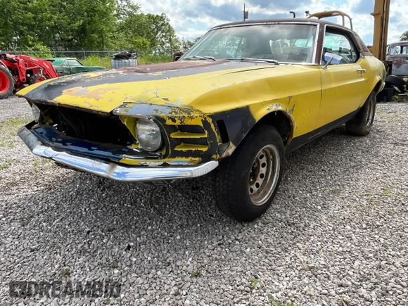 1970 Ford Mustang with VIN 0F01F114329, listed as a Copart auction lot 61922465 with 37,294 mi miles and Clean title. Bid and sale history available at DreamBid. Image 1.