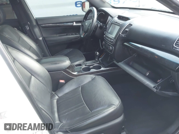 2014 Kia Sorento SX Limited with VIN 5XYKWDA7XEG448354, listed as a IAAI auction lot 41560287 with 156,380 mi miles and . Bid and sale history available at carsss.com. Image 5.