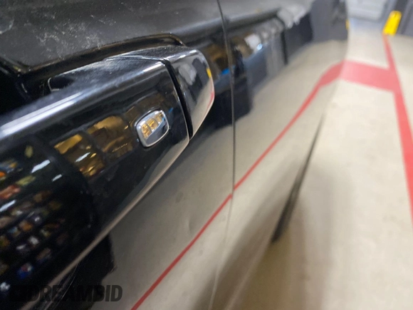 2021 Chevrolet Equinox LT with VIN 2GNAXTEV7M6103944, listed as a IAAI auction lot 42122240 with 62,682 mi miles and . Bid and sale history available at DreamBid. Image 1.