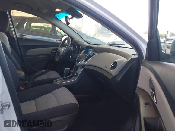 2014 Chevrolet Cruze LS with VIN 1G1PA5SG7E7119819, listed as a IAAI auction lot 42287424 with 133,279 mi miles and . Bid and sale history available at DreamBid. Image 5.