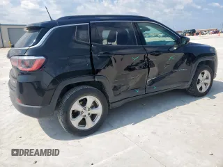 2018 Jeep Compass Latitude with VIN 3C4NJDBB1JT261988, listed as a Copart auction lot 60912235 with 67,929 mi miles and Salvage title. Bid and sale history available at DreamBid. Image 3.