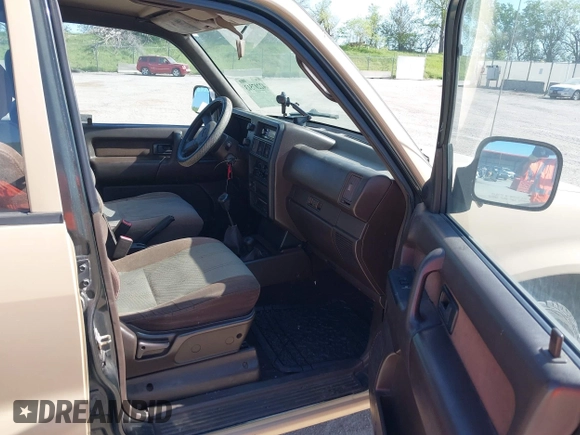 1994 Isuzu Trooper z VIN JACDH58VXR7912645, wystawiony jako IAAI lot #42207513 z przebiegiem 321 148 mil mil oraz . Historia ofert i sprzedaży dostępna na DreamBid. Obrazek 5.
