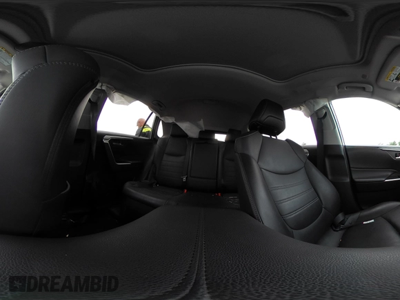 2023 Toyota RAV4 Hybrid XLE Premium z VIN 4T3B6RFV1PU120135, wystawiony jako IAAI lot #42371702 z przebiegiem 27 822 mil mil oraz . Historia ofert i sprzedaży dostępna na DreamBid. Obrazek 20.