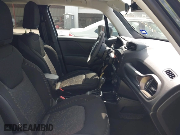 2023 Jeep Renegade Latitude with VIN ZACNJDB10PPP70488, listed as a IAAI auction lot 42224200 with 32,957 mi miles and . Bid and sale history available at carsss.com. Image 5.
