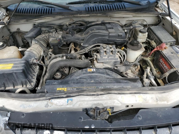 2005 Ford Explorer XLT z VIN 1FMZU63E05UA07368, wystawiony jako Copart lot #59665895 z przebiegiem 149 548 mil mil oraz Szkoda całkowita • Salvage title. Historia ofert i sprzedaży dostępna na DreamBid. Obrazek 12.