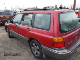 1998 Subaru Forester S with VIN JF1SF655XWH783942, listed as a IAAI auction lot 41466532 with 388,888 mi miles. Bid and sale history available at carsss.com. Image 14.