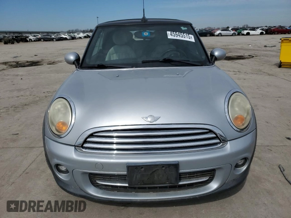 2011 MINI Convertible with VIN WMWZN3C53BTZ89332, listed as a Copart auction lot 45945515 with 25,809 mi miles and Salvage title. Bid and sale history available at DreamBid. Image 5.