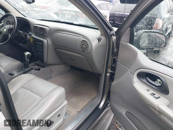 2006 Chevrolet TrailBlazer LS with VIN 1GNDS13S562239191, listed as a IAAI auction lot 41723168 with 154,210 mi miles and . Bid and sale history available at DreamBid. Image 5.