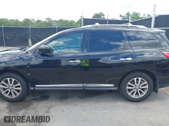 2016 Nissan Pathfinder Platinum with VIN 5N1AR2MM8GC663596, listed as a IAAI auction lot 42133436 with 164,133 mi miles and . Bid and sale history available at DreamBid. Image 14.