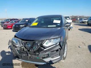 2020 Nissan Rogue SL with VIN 5N1AT2MT0LC797280, listed as a IAAI auction lot 41390322 with 70,719 mi miles. Bid and sale history available at carsss.com. Image 17.