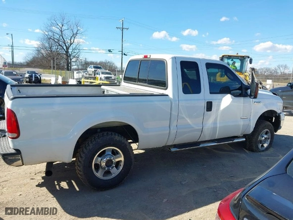 2005 Ford Super Duty F-250 XL with VIN 1FTSX21P55EC76972, listed as a IAAI auction lot 41620344 with 193,624 mi miles. Bid and sale history available at carsss.com. Image 13.