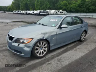 2007 BMW 3 Series 328xi with VIN WBAVC93577K030486, listed as a Copart auction lot 58095365 with 195,969 mi miles and Salvage title. Bid and sale history available at DreamBid. Image 1.