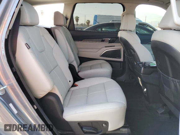 2024 Kia Telluride SX with VIN 5XYP54GC9RG530420, listed as a Copart auction lot 58373725 with 13,035 mi miles and Salvage title. Bid and sale history available at DreamBid. Image 10.