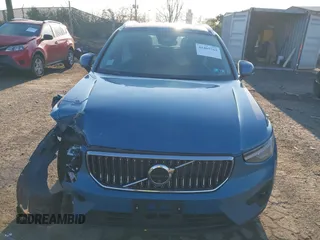 2024 Volvo XC40 Plus Bright Theme with VIN YV4L12UE1R2216840, listed as a IAAI auction lot 41405763 with 4,849 mi miles. Bid and sale history available at carsss.com. Image 12.