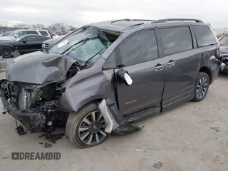 2019 Toyota Sienna XLE Auto Access Seat with VIN 5TDYZ3DC7KS994001, listed as a IAAI auction lot 41145968 with 14,024 mi miles. Bid and sale history available at carsss.com. Image 2.