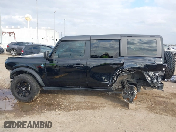 2023 Ford Bronco z VIN 1FMDE5BHOPLB83665, wystawiony jako IAAI lot #41520897 z przebiegiem 16 678 mil mil oraz . Historia ofert i sprzedaży dostępna na DreamBid. Obrazek 15.