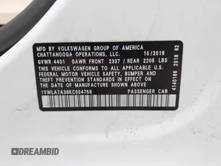 2019 Volkswagen Passat Wolfsburg Edition z VIN 1VWLA7A38KC004758, wystawiony jako IAAI lot #42404110 z przebiegiem 71 694 mil mil oraz . Historia ofert i sprzedaży dostępna na DreamBid. Obrazek 9.