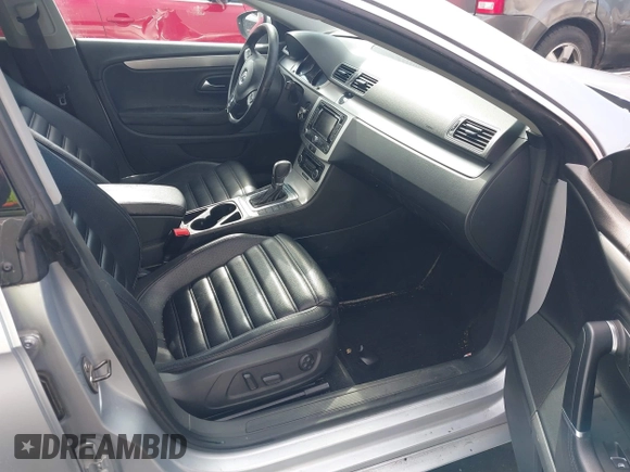 2012 Volkswagen CC Lux Plus z VIN WVWHP7AN4CE524602, wystawiony jako IAAI lot #41626887 z przebiegiem 105 087 mil mil oraz . Historia ofert i sprzedaży dostępna na DreamBid. Obrazek 5.