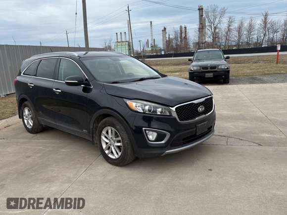 2016 Kia Sorento EX with VIN 5XYPHDA56GG094981, listed as a Copart auction lot 51238105 with 194,632 mi miles and Clean Title. Bid and sale history available at carsss.com. Image 1.