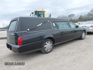 2005 Cadillac DTS Professional 1SH z VIN 1GEEH00Y45U500254, wystawiony jako IAAI lot #41701248 z przebiegiem 49 923 mil mil oraz . Historia ofert i sprzedaży dostępna na DreamBid. Obrazek 4.