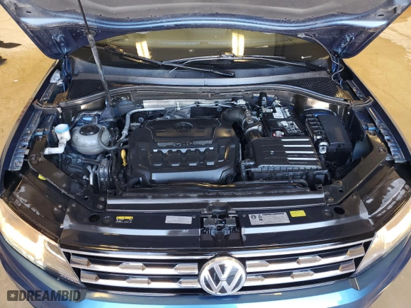 2018 Volkswagen Tiguan SEL with VIN 3VV3B7AX0JM014850, listed as a Copart auction lot 48732235 with 102,320 mi miles and Clean Title. Bid and sale history available at carsss.com. Image 12.