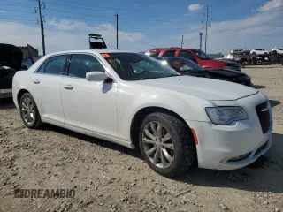 2015 Chrysler 300 Limited with VIN 2C3CCARG9FH849403, listed as a Copart auction lot 51106295 with 154,504 mi miles and Salvage Title. Bid and sale history available at carsss.com. Image 4.