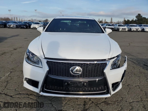 2016 Lexus LS 460 z VIN JTHBL5EF3G5140145, wystawiony jako Copart lot #87555395 z przebiegiem 96 254 mil mil oraz Szkoda całkowita • Salvage title. Historia ofert i sprzedaży dostępna na DreamBid. Obrazek 5.