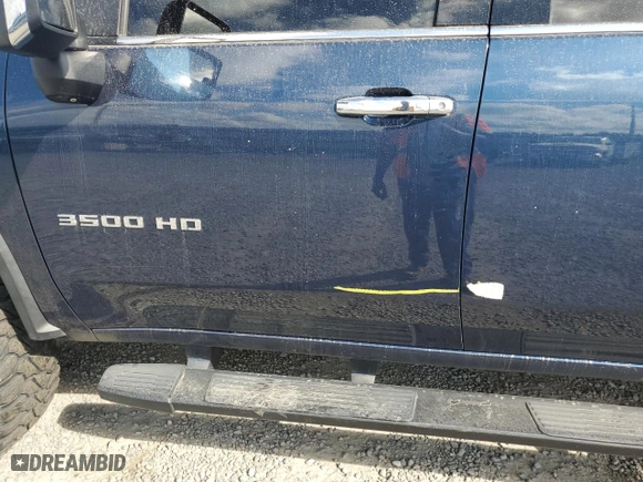 2020 Chevrolet Silverado 3500HD LTZ with VIN 1GC4YUEY9LF222764, listed as a Copart auction lot 73893124 with 0 mi miles and Salvage Title. Bid and sale history available at carsss.com. Image 12.