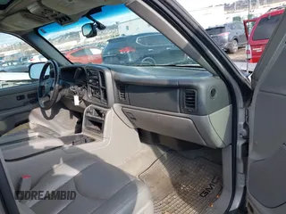 2004 GMC Yukon SLT with VIN 1GKEK13Z64J254137, listed as a IAAI auction lot 41499284 with 147,310 mi miles. Bid and sale history available at carsss.com. Image 5.