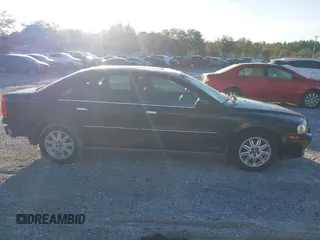 2005 Volvo S80 with VIN YV1TS592051395169, listed as a IAAI auction lot 41202944 with 187,072 mi miles. Bid and sale history available at carsss.com. Image 13.