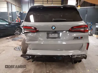 2021 BMW X5 M z VIN 5YMJU0C04M9F63827, wystawiony jako IAAI lot #42351633 z przebiegiem 31 232 mil mil oraz . Historia ofert i sprzedaży dostępna na DreamBid. Obrazek 16.