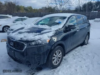 2019 Kia Sorento LX with VIN 5XYPGDA30KG478488, listed as a IAAI auction lot 41495390 with NaN miles. Bid and sale history available at carsss.com. Image 17.