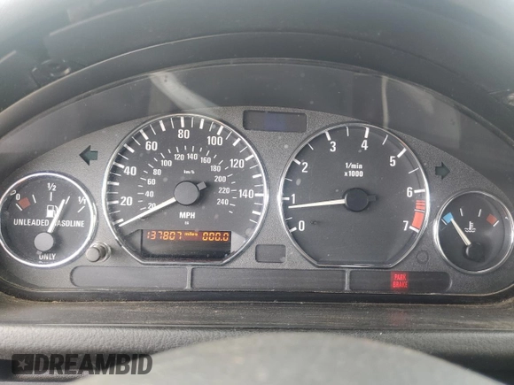2000 BMW Z3 2.5 with VIN 4USCH9340YLF85274, listed as a Copart auction lot 56897255 with 137,807 mi miles and Salvage title. Bid and sale history available at DreamBid. Image 9.