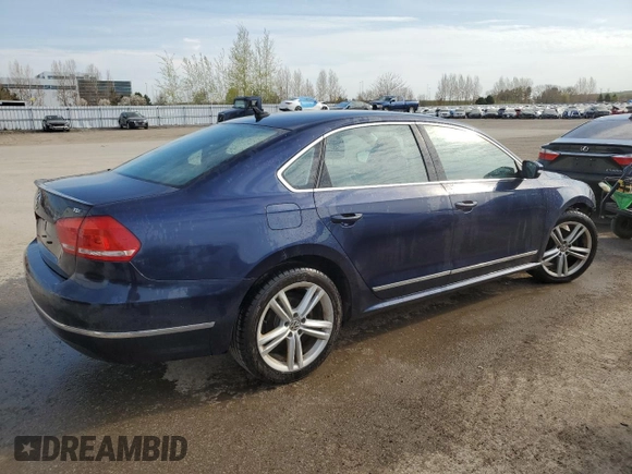 2015 Volkswagen Passat SEL Premium z VIN 1VWCV7A31FC027860, wystawiony jako Copart lot #56521435 z przebiegiem 171 702 mil mil oraz Czysty tytuł • Clean title. Historia ofert i sprzedaży dostępna na DreamBid. Obrazek 3.