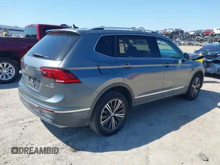 2018 Volkswagen Tiguan SEL z VIN 3VV3B7AXXJM205725, wystawiony jako IAAI lot #42285557 z przebiegiem 83 644 mil mil oraz . Historia ofert i sprzedaży dostępna na DreamBid. Obrazek 4.