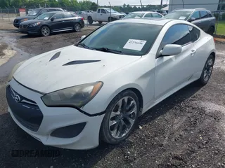 2013 Hyundai Genesis Coupe Premium z VIN KMHHT6KD4DU097582, wystawiony jako IAAI lot #42276696 z przebiegiem 114 934 mil mil oraz . Historia ofert i sprzedaży dostępna na DreamBid. Obrazek 2.